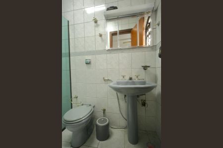 Casa à venda com 228m², 3 quartos e 2 vagasBanheiro da Suíte 