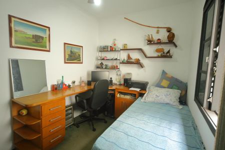 Casa à venda com 228m², 3 quartos e 2 vagasQuarto 3