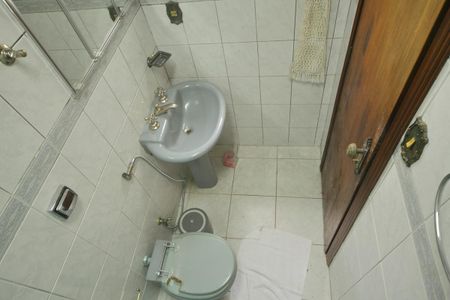 Casa à venda com 228m², 3 quartos e 2 vagasBanheiro da Suíte 