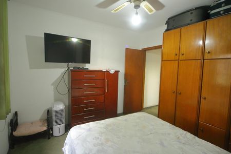 Casa à venda com 228m², 3 quartos e 2 vagasQuarto 2 