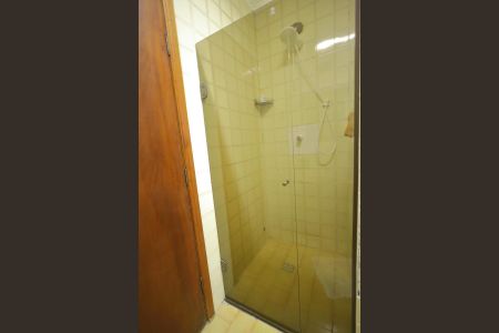 Casa à venda com 228m², 3 quartos e 2 vagasBanheiro Social