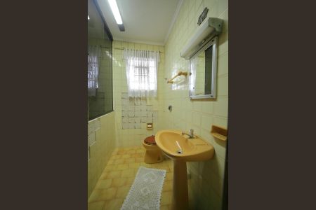 Casa à venda com 228m², 3 quartos e 2 vagasBanheiro Social 