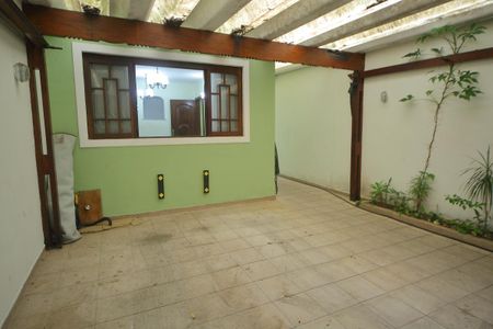 Casa à venda com 228m², 3 quartos e 2 vagasGaragem 