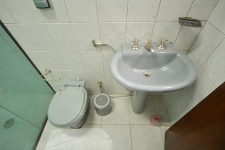 Casa à venda com 228m², 3 quartos e 2 vagasBanheiro da Suíte 