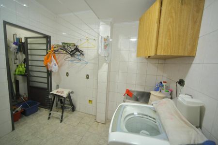 Casa à venda com 228m², 3 quartos e 2 vagasÁrea de Serviço