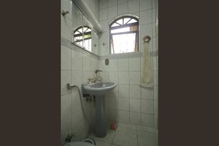 Casa à venda com 228m², 3 quartos e 2 vagasBanheiro da Suíte 