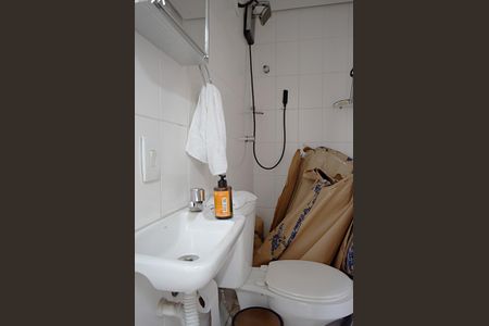 Apartamento para alugar com 181m², 3 quartos e 3 vagasÁrea de Serviço - banheiro