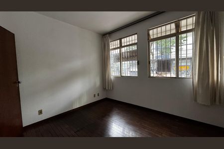 Apartamento à venda com 125m², 3 quartos e 1 vaga Apartamento à venda com 125m², 3 quartos e 1 vagaSuíte