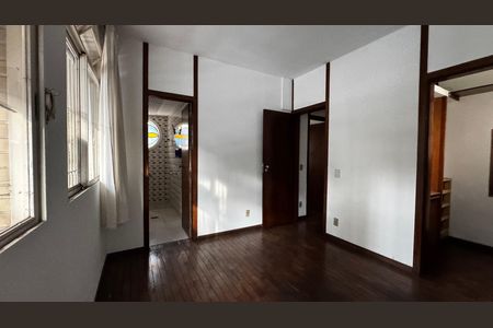Apartamento à venda com 125m², 3 quartos e 1 vaga Apartamento à venda com 125m², 3 quartos e 1 vagaSuíte