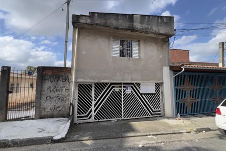 Casa para alugar com 120m², 3 quartos e 1 vaga Casa para alugar com 120m², 3 quartos e 1 vagaFachada com placa