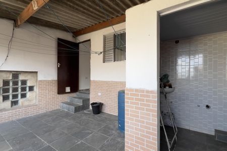 Casa para alugar com 120m², 3 quartos e 1 vaga Casa para alugar com 120m², 3 quartos e 1 vagaVaranda