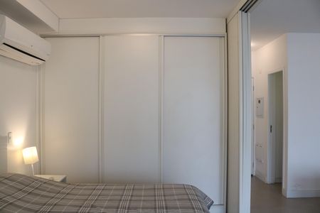 Quarto de apartamento à venda com 1 quarto, 50m² em Barra Funda, São Paulo