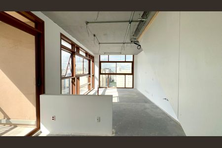 Apartamento à venda com 90m², 1 quarto e 1 vagaSala