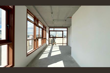 Apartamento à venda com 90m², 1 quarto e 1 vagaSuite