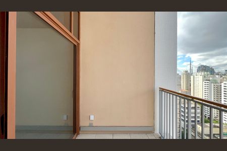 Apartamento à venda com 86m², 1 quarto e 1 vagaVaranda