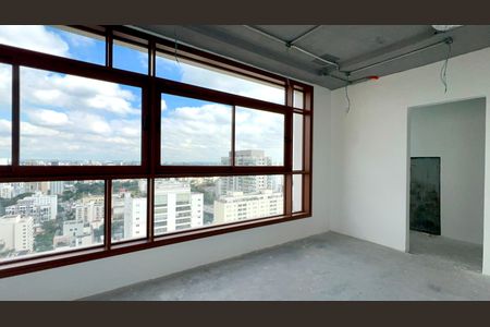Apartamento à venda com 136m², 2 quartos e 2 vagasSuíte 1