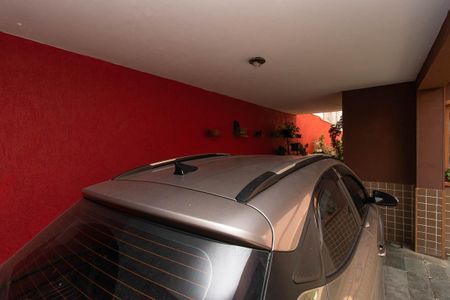 Garagem de casa à venda com 5 quartos, 217m² em Jardim Brasil (zona Norte), São Paulo