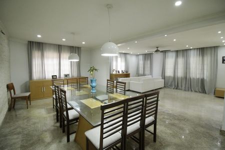 Casa de Condomínio à venda com 4 quartos, 350m² em Taquara, Rio de Janeiro