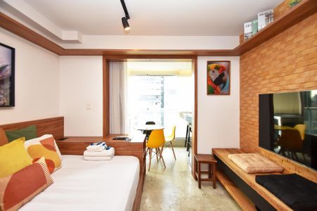 Sala / quarto de kitnet/studio à venda com 1 quarto, 27m² em Jardim Paulistano, São Paulo