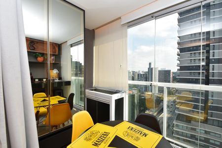 Varanda gourmet com home office de kitnet/studio à venda com 1 quarto, 27m² em Jardim Paulistano, São Paulo
