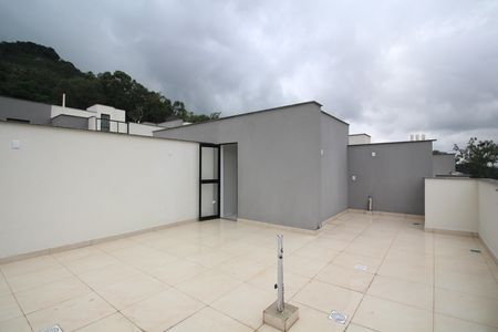 Apartamento para alugar com 134m², 2 quartos e 1 vagaCobertura