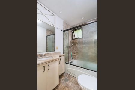 Apartamento para alugar com 170m², 3 quartos e 3 vagasBanheiro da Suíte 3