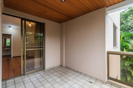 Apartamento para alugar com 170m², 3 quartos e 3 vagasVaranda