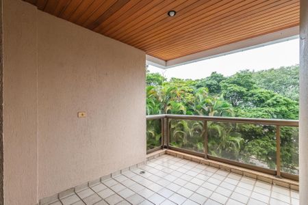 Apartamento para alugar com 170m², 3 quartos e 3 vagasVaranda