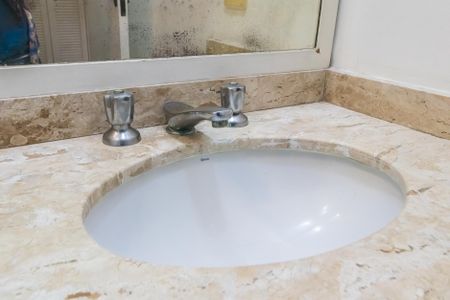 Apartamento para alugar com 170m², 3 quartos e 3 vagasBanheiro da Suíte 1