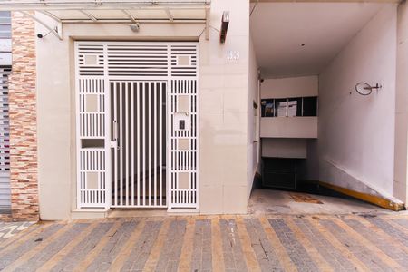 Apartamento para alugar com 76m², 2 quartos e 1 vaga Apartamento para alugar com 76m², 2 quartos e 1 vagaFachada