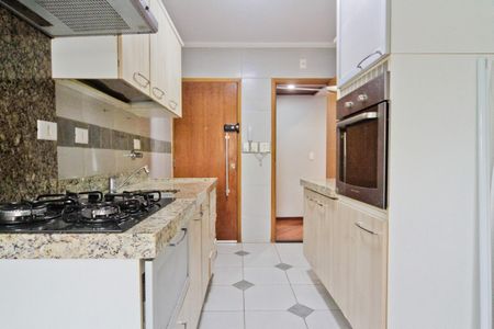 Apartamento à venda com 103m², 3 quartos e 2 vagasCozinha