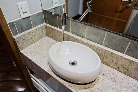 Apartamento à venda com 103m², 3 quartos e 2 vagasBanheiro