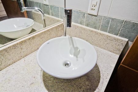 Apartamento à venda com 103m², 3 quartos e 2 vagasBanheiro da Suíte