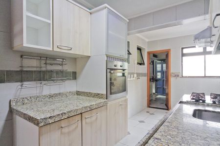 Apartamento à venda com 103m², 3 quartos e 2 vagasCozinha