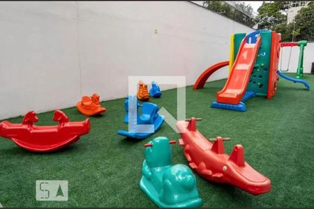 Apartamento à venda com 103m², 3 quartos e 2 vagasÁrea comum - Playground
