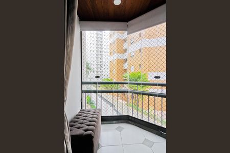 Apartamento à venda com 103m², 3 quartos e 2 vagasVaranda