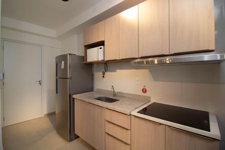 Studio para alugar com 32m², 1 quarto e 1 vaga Studio para alugar com 32m², 1 quarto e 1 vagaCozinha - Armários