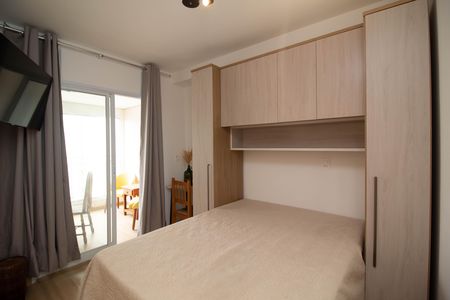 Studio para alugar com 32m², 1 quarto e 1 vaga Studio para alugar com 32m², 1 quarto e 1 vagaQuarto