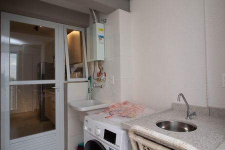 Studio para alugar com 32m², 1 quarto e 1 vaga Studio para alugar com 32m², 1 quarto e 1 vagaÁrea de Serviço