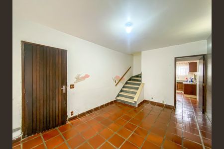 Casa à venda com 100m², 2 quartos e 1 vaga Casa à venda com 100m², 2 quartos e 1 vagaSala