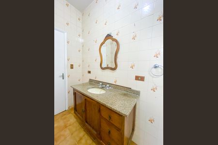 Casa à venda com 100m², 2 quartos e 1 vaga Casa à venda com 100m², 2 quartos e 1 vagaBanheiro