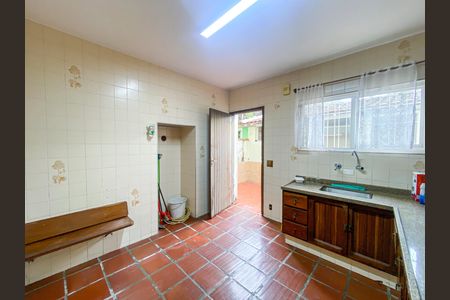 Casa à venda com 100m², 2 quartos e 1 vaga Casa à venda com 100m², 2 quartos e 1 vagaCozinha
