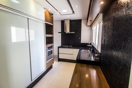 Apartamento à venda com 158m², 3 quartos e 3 vagas Apartamento à venda com 158m², 3 quartos e 3 vagasCozinha