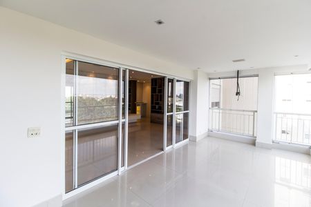 Apartamento à venda com 158m², 3 quartos e 3 vagas Apartamento à venda com 158m², 3 quartos e 3 vagasVaranda gourmet
