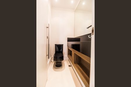 Apartamento à venda com 158m², 3 quartos e 3 vagas Apartamento à venda com 158m², 3 quartos e 3 vagasLavabo