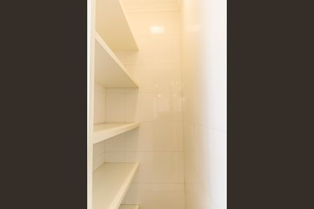 Apartamento à venda com 158m², 3 quartos e 3 vagas Apartamento à venda com 158m², 3 quartos e 3 vagasDespensa