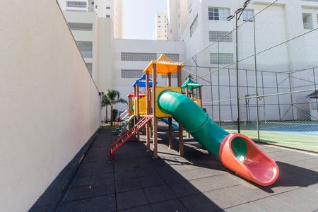 Apartamento à venda com 158m², 3 quartos e 3 vagasÁrea comum - Playground