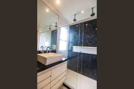 Apartamento à venda com 158m², 3 quartos e 3 vagas Apartamento à venda com 158m², 3 quartos e 3 vagasBanheiro da Suíte