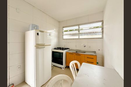 Sala/Cozinha de kitnet/studio para alugar com 1 quarto, 35m² em São João do Rio Vermelho, Florianópolis