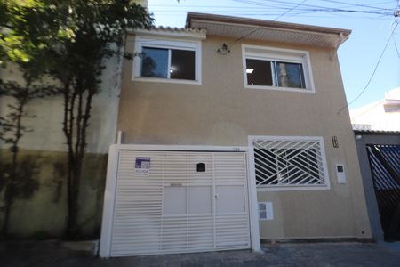 Casa para alugar com 130m², 2 quartos e 1 vagaFachada